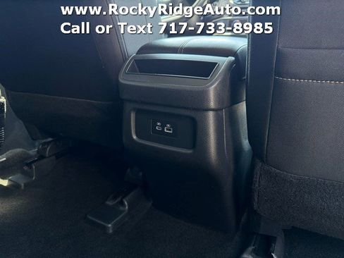 Used 2024 Nissan Pathfinder S AWD/4WD image 28
