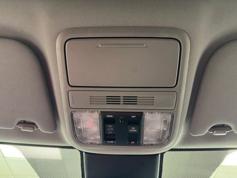 Used 2023 Honda Odyssey EX-L image 43