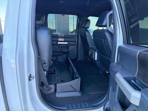 Used 2022 Ford F250 Lariat w/ Chrome Package image 15