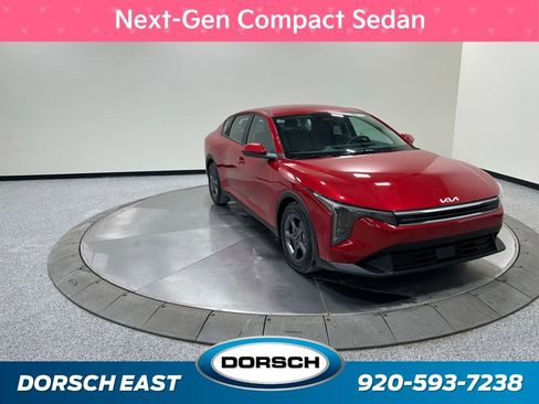 New 2025 Kia K4 LXS image 3