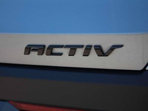 Used 2025 Chevrolet Equinox ACTIV w/ Safety and Technology Package FWD image 11