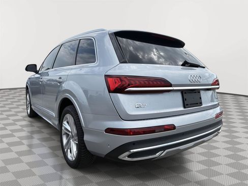 Used 2022 Audi Q7 3.0T Premium Plus w/ Premium Plus Package AWD/4WD image 3