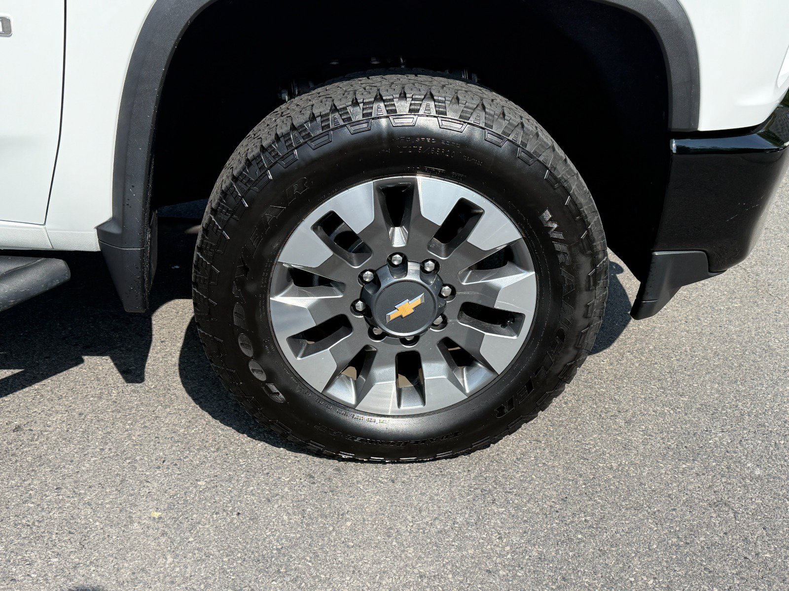 Certified 2023 Chevrolet Silverado 2500 Custom w/ Custom Value Package AWD/4WD image 12