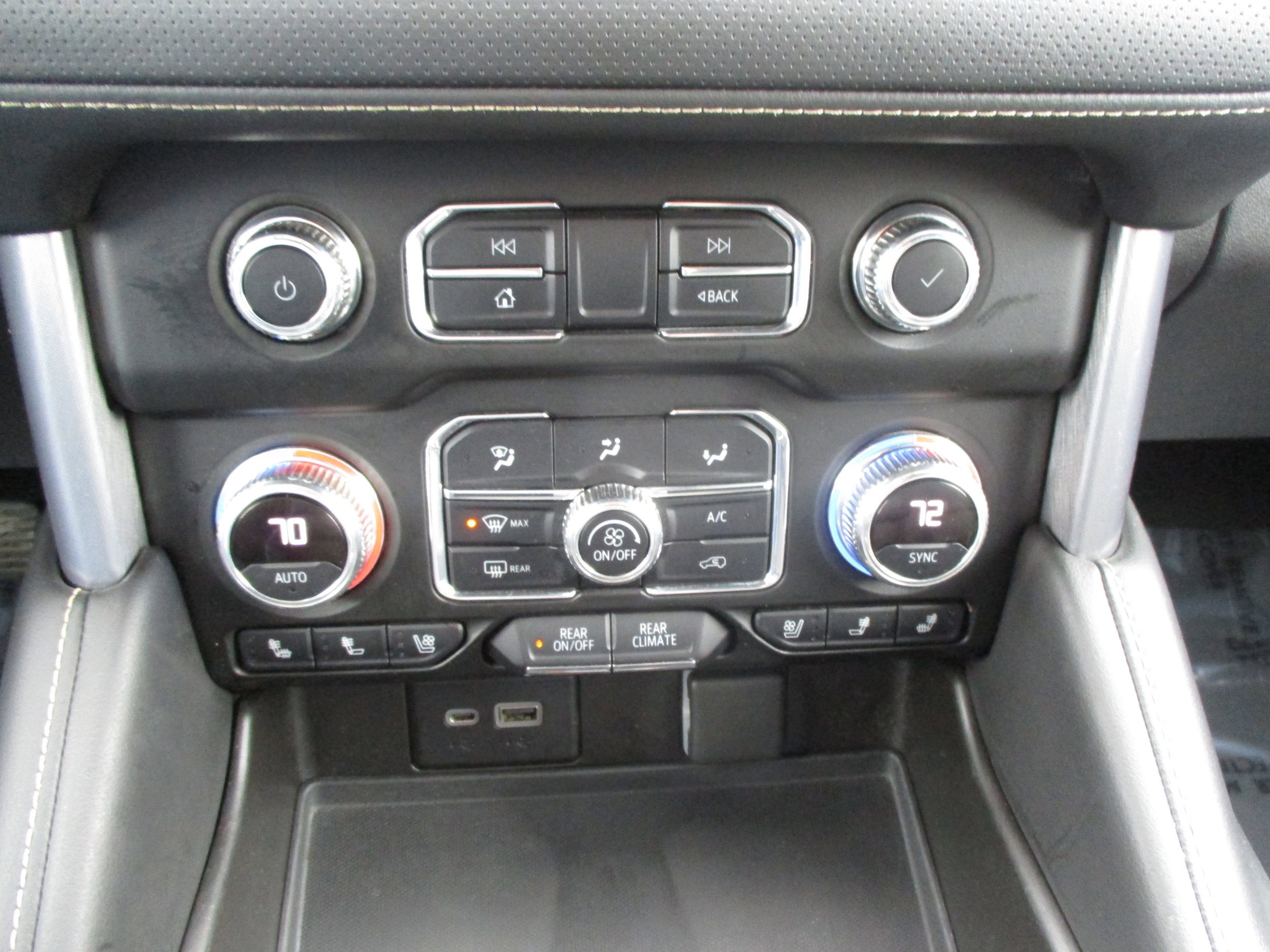 Used 2021 GMC Yukon SLT RWD image 26