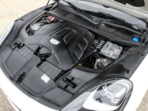 Used 2021 Porsche Cayenne AWD/4WD image 44