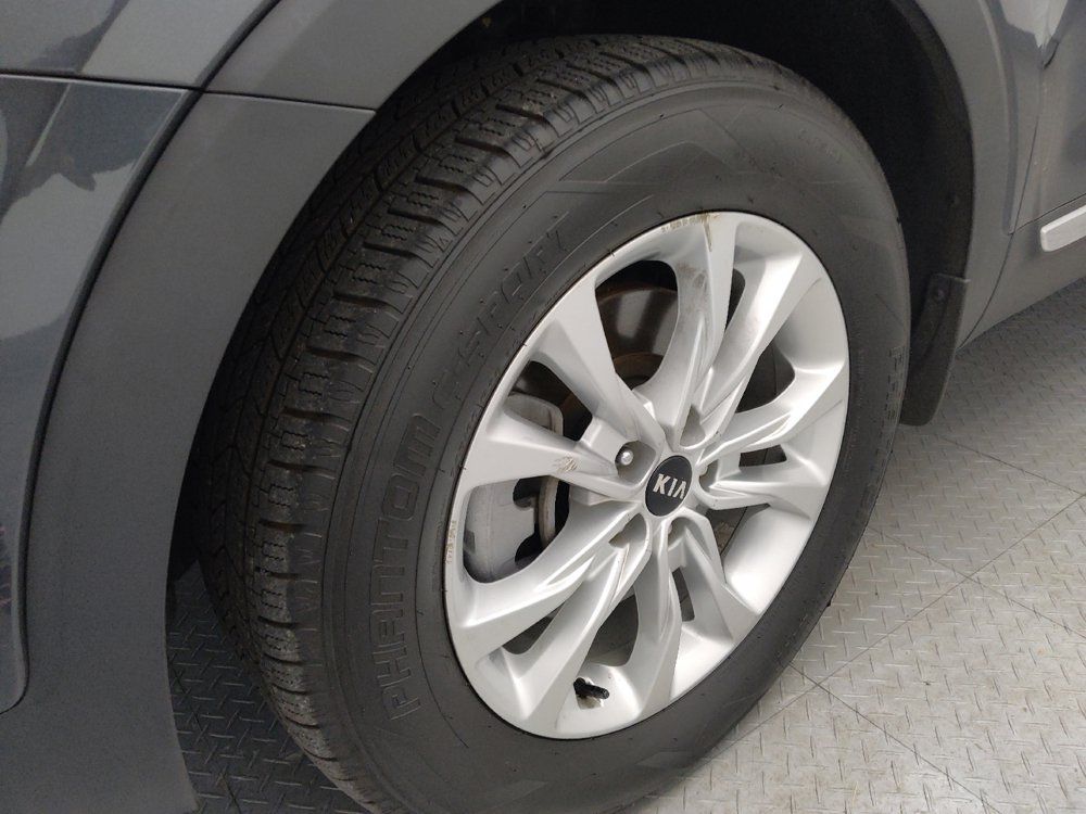 Used 2021 Kia Telluride LX FWD image 31