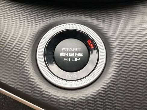 New 2025 Jeep Grand Cherokee L Altitude AWD/4WD image 39