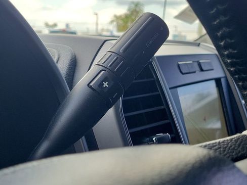 Used 2019 Ford F250 Lariat w/ Lariat Ultimate Package AWD/4WD image 30