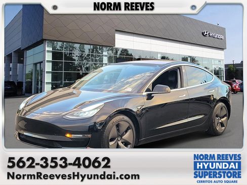 Used 2018 Tesla Model 3 Long Range image 1