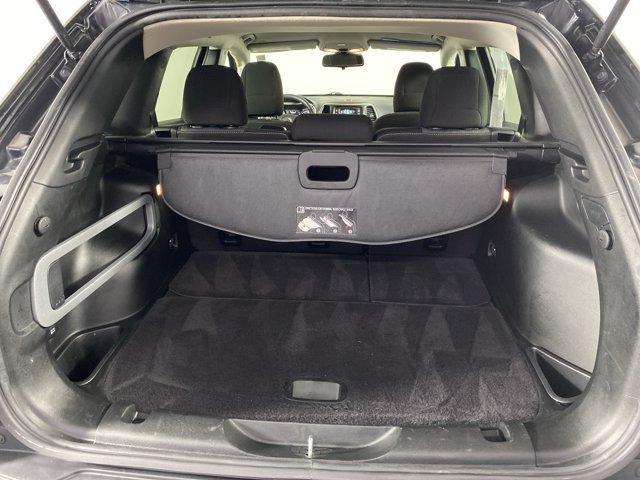 Used 2018 Jeep Cherokee Latitude w/ Safety Group AWD/4WD image 30