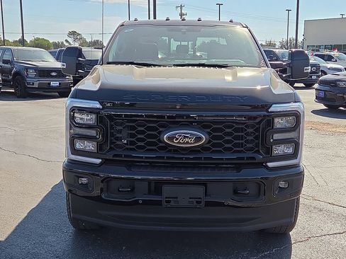 New 2026 Ford F350 Lariat w/ Black Appearance Package AWD/4WD image 8