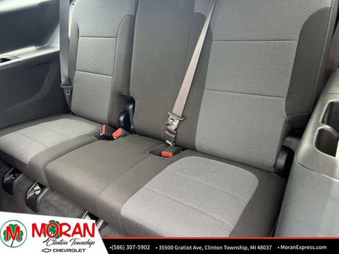 Certified 2023 Chevrolet Traverse LT FWD image 14