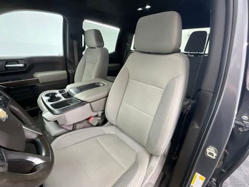 Used 2020 Chevrolet Silverado 1500 LT w/ Convenience Package AWD/4WD image 6