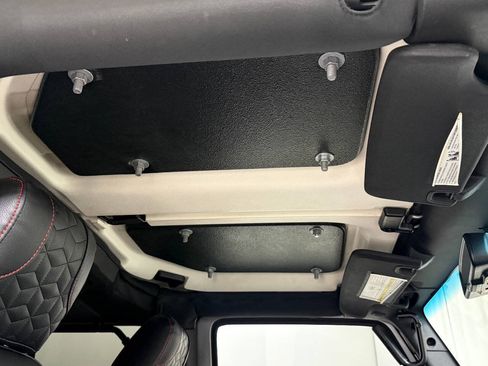 Used 2016 Jeep Wrangler Unlimited Sport w/ Quick Order Package 24S AWD/4WD image 36