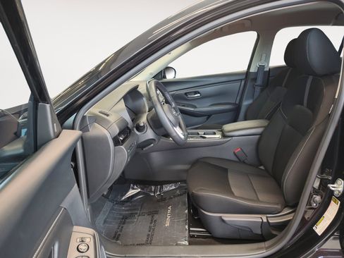 Certified 2025 Nissan Sentra SV w/ All-Weather Package FWD image 23