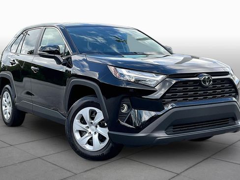 Used 2025 Toyota RAV4 LE FWD image 3