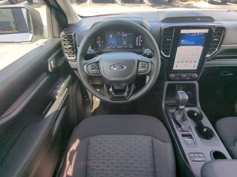Used 2025 Ford Ranger XLT w/ Black Appearance Package RWD image 18