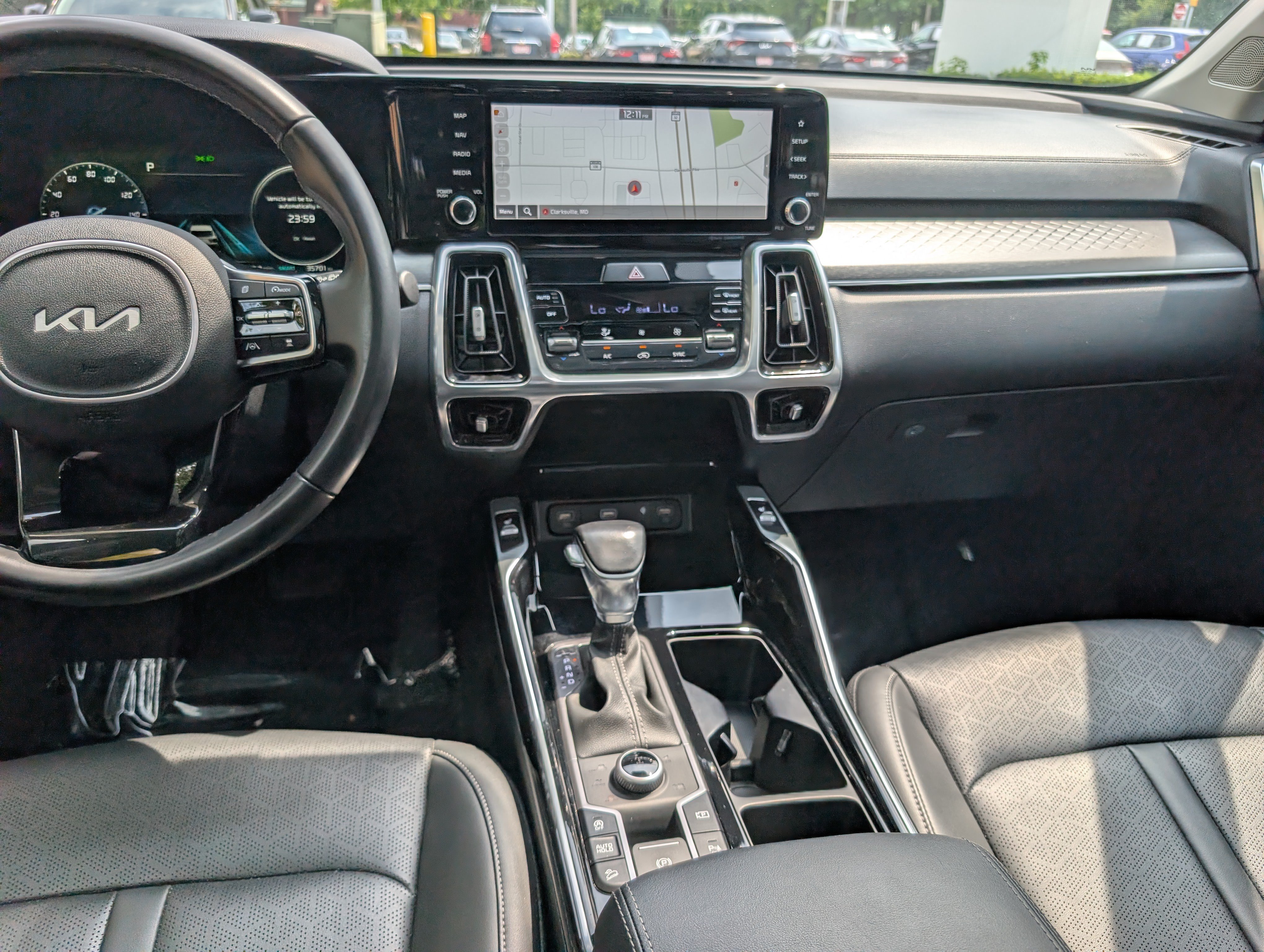 Used 2023 Kia Sorento SX AWD/4WD image 20