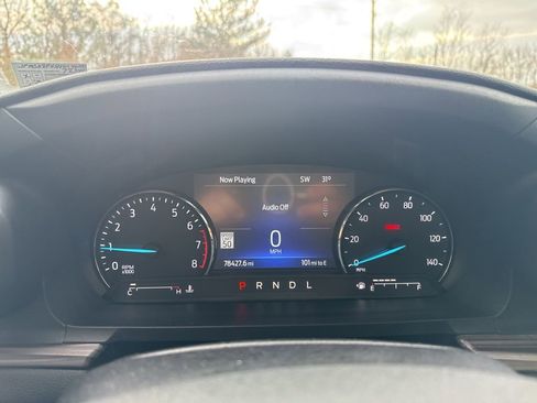 Used 2022 Ford Explorer Limited w/ Limited Technology Package image 22