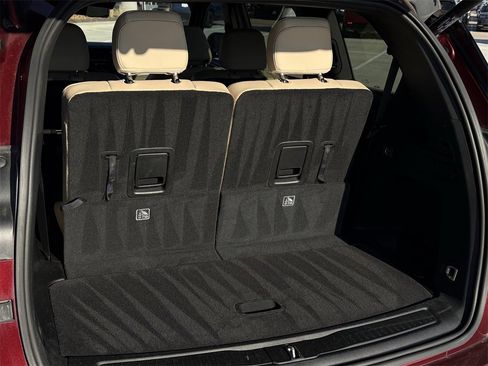 Used 2023 Jeep Grand Cherokee L Limited w/ Luxury Tech Group II image 25