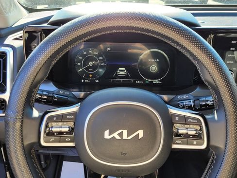 Used 2023 Kia Sorento SX image 27