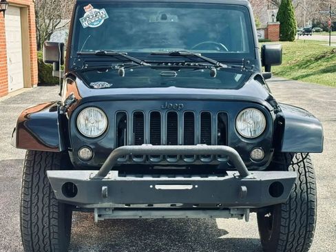 Used 2016 Jeep Wrangler Unlimited Sahara image 11