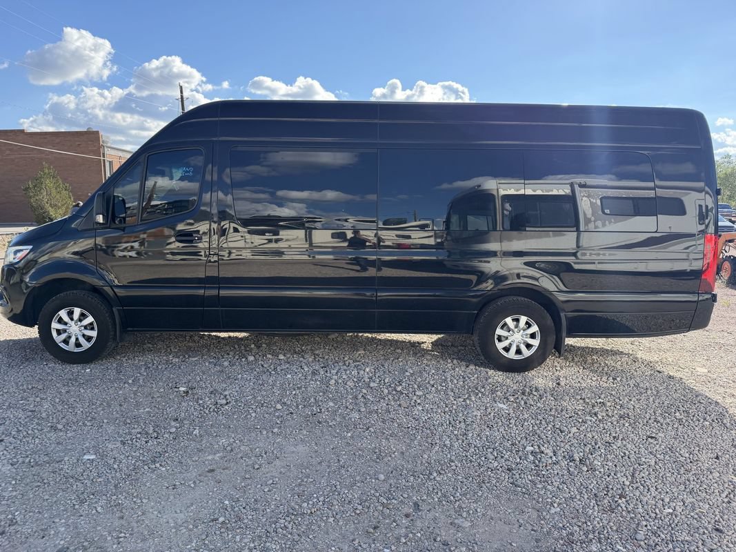 Used 2019 Mercedes-Benz Sprinter 170 w/ Exterior Lighting Package image 9