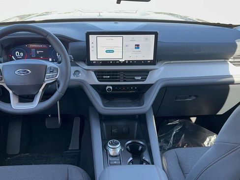 New 2026 Ford Explorer Active image 10