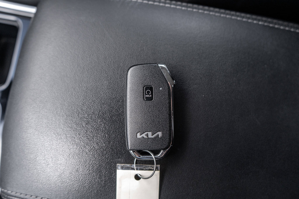 Used 2023 Kia Sorento SX AWD/4WD image 33