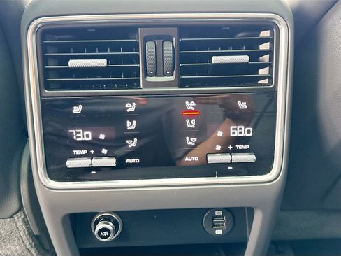 Used 2019 Porsche Cayenne image 28