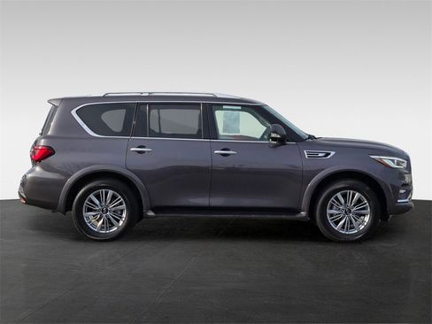 Used 2024 INFINITI QX80 Luxe image 7