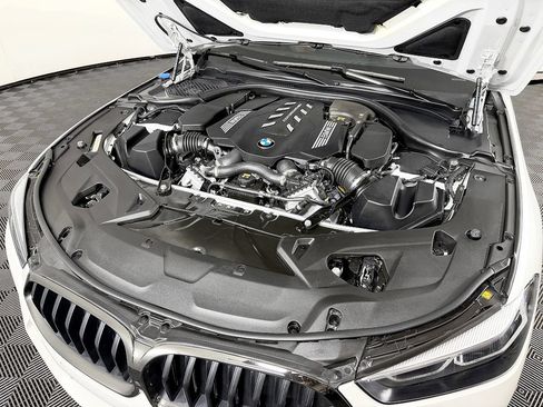 Used 2022 BMW M850i xDrive Coupe AWD/4WD image 23