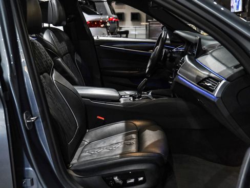 Used 2020 BMW M550i xDrive w/ Executive Package AWD/4WD image 32