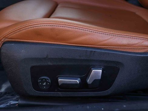 Used 2023 BMW 430i Convertible w/ M Sport Package image 28