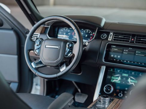 Used 2019 Land Rover Range Rover HSE AWD/4WD image 14