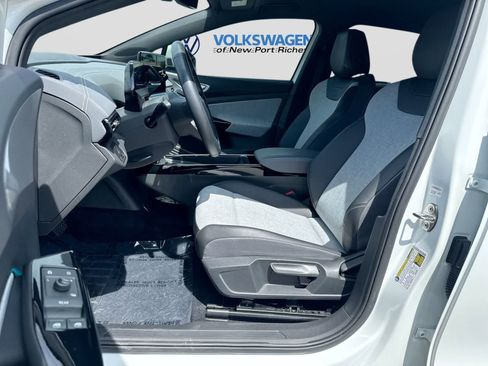 Used 2023 Volkswagen ID.4 Pro RWD image 22