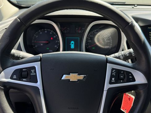 Used 2017 Chevrolet Equinox LT FWD image 20