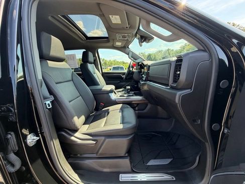 Used 2025 Chevrolet Silverado 1500 RST w/ Redline Edition AWD/4WD image 24