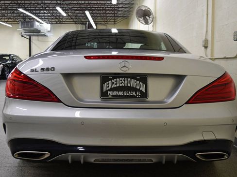 Used 2017 Mercedes-Benz SL 550 image 29