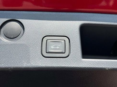 Certified 2026 Chevrolet Equinox ACTIV w/ Convenience Package III FWD image 7