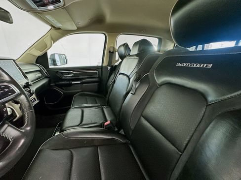 Used 2019 RAM 1500 Laramie AWD/4WD image 19