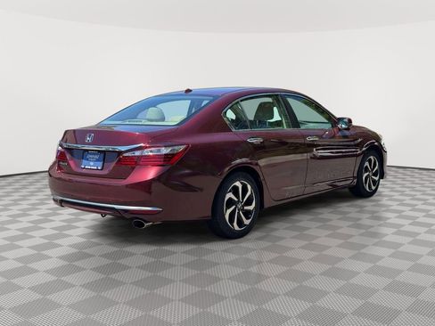 Used 2017 Honda Accord EX-L image 8