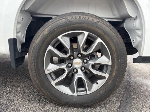 Used 2023 Chevrolet Silverado 1500 LT image 10