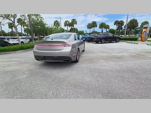 Used 2019 Lincoln MKZ Reserve FWD image 40