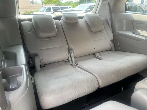 Used 2014 Honda Odyssey EX image 17