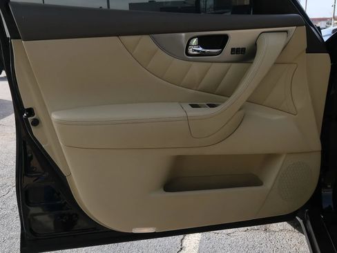 Used 2017 INFINITI QX70 3.7 w/ Premium Package image 50