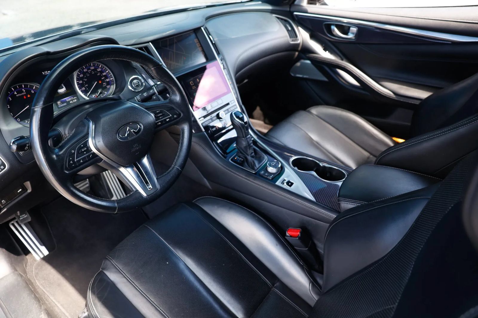 Used 2017 INFINITI Q60 Red Sport 400 AWD/4WD image 18