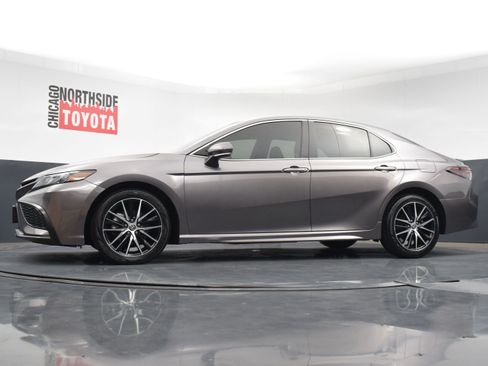 Used 2024 Toyota Camry SE image 24