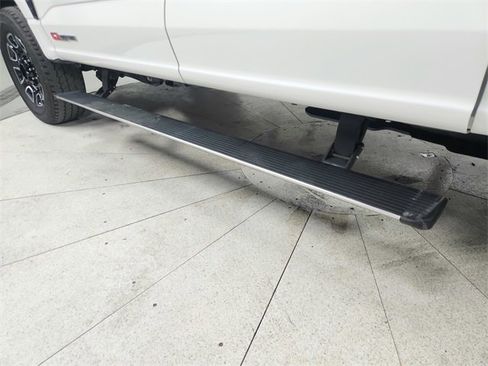 Used 2025 Ford F250 Platinum image 47