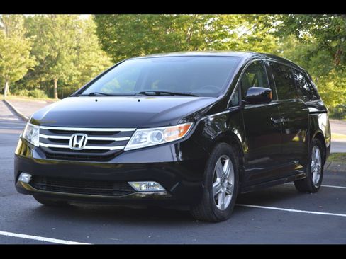 Used 2013 Honda Odyssey Touring Elite image 1